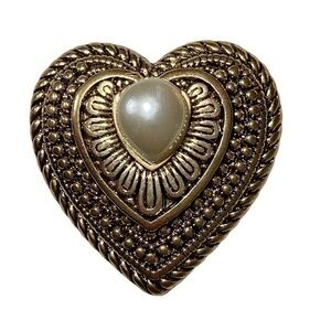Vintage Gold Tone Heart Shape With Pearl Brooch